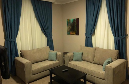 Sari Street Apartment | Loren Suites
