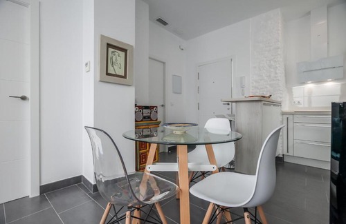 San Julian Apartment | Macasta One Apartment