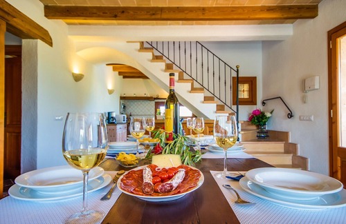 Alcudia Villa | Mallorcan finca in Alcudia Ses Poves with pool