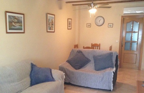 Los Arenales del Sol Apartment | Med 1, 2 Bed, WiFi, UKTV, Air Con, Pools, Tennis, near beach, bars & restaurants