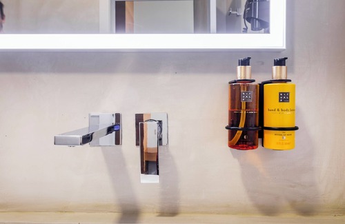 Sant Francesc Hostel | Nalu Valencia Boutique Rooms