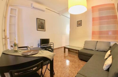 La Nova Esquerra de l'Eixample Apartment | Plaza España Central Apartment
