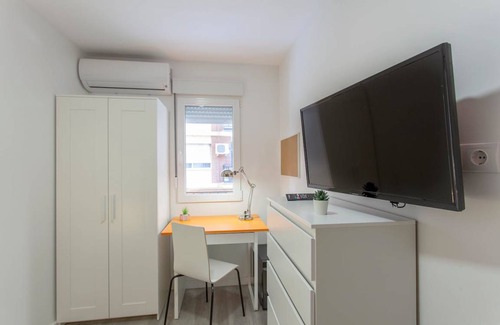 Burjasot Resort | Private room ∙ 1 bedroom ∙ 1 guest