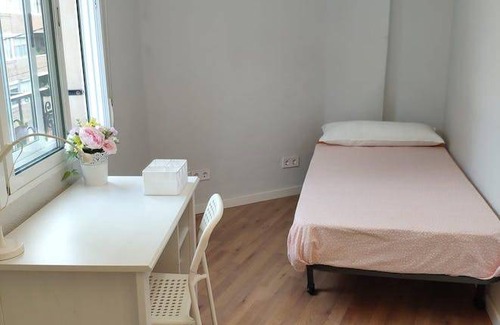Numancia Resort | Private room ∙ 1 bedroom ∙ 1 guest