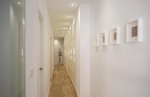 Arrancapins Apartment | SingularStays Sorolla