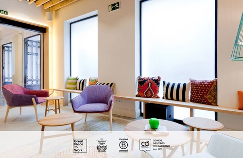 Golden Triangle of Art Hostel | SLEEP’N Atocha – B Corp Certified