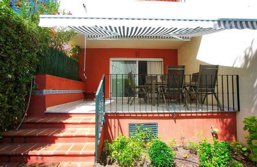 New Golden Mile House | Spacious Beachside House With Roof Jacuzzi, Private Garden & communal pool