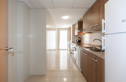 Salou City Centre Apartment | Spacious Family Apartment Near Ponent Beach 298 Sol i Mar