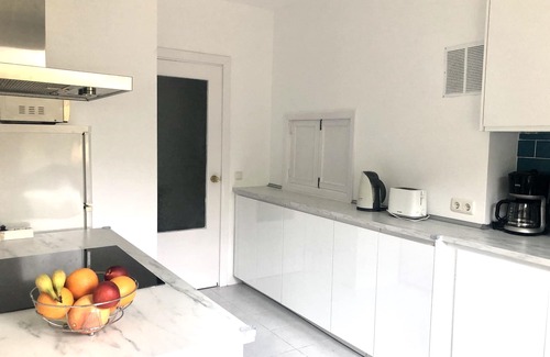 Sitio de Calahonda Apartment | Spacious, sunny, seaview apartment set in lush gardens full size 25m pool