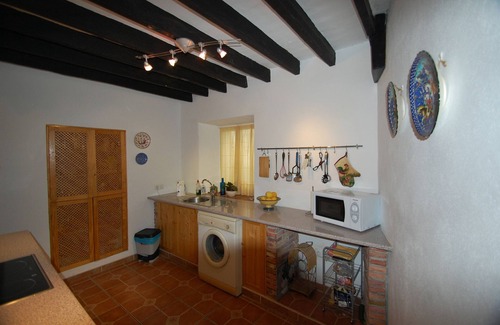 Torrox House | Spacious sunny traditional village house with sea views