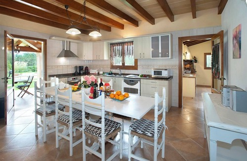 Puerto de Pollensa Villa | Spacious, Well Appointed Villa, A/C, Private Pool, Large Grounds, 10mins to Ancient Towns & Beaches!