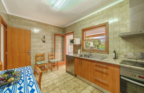 Cala Murada House | Stunning private villa for 5 guests with WIFI, TV, terrace, pets allowed and panoramic view
