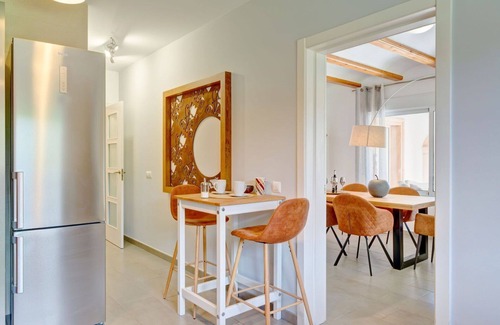 Costa Nova Villa | Stunning private villa for 6 guests with A/C, WIFI, private pool, TV and patio