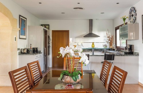 Sol de Mallorca Villa | Villa 'Luxurious Villa Sol de Mallorca' with Mountain View, Pool & Wi-Fi