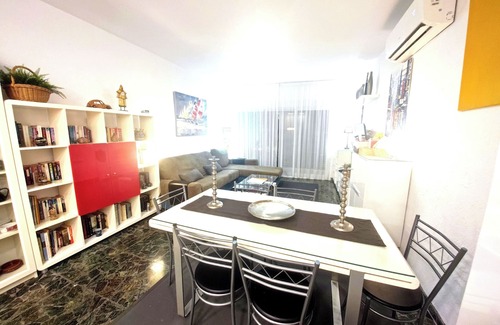 Fuengirola City Centre Apartment | WINTER SUPER PRICES €1475€MONTH WIFI, NETFLIX,TV SAT TERRACE, HEATING175 MTS BEACH