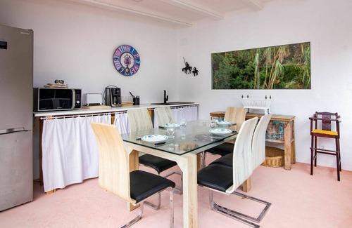 Trencall Villa | Wonderful private villa for 8 guests with WIFI, private pool, A/C, TV, patio and pets allowed