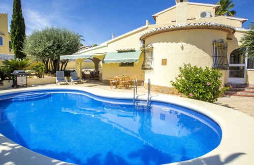 Orba House | Wonderful private villa for 6 people with WIFI, A/C, private pool, TV and terrace