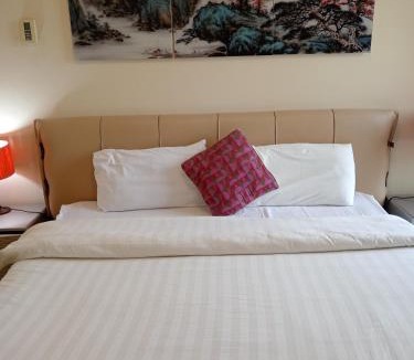 Bay La Sun Apartment | إطلالة أبراج المارينا Marina see view