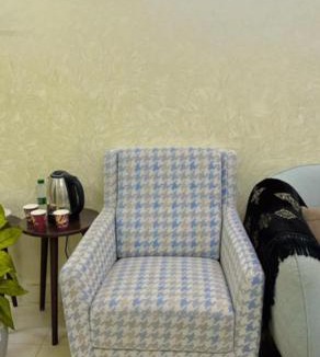 Buraydah Apartment | استديو انيق بجلسة جانبية مستقل