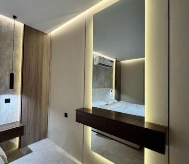 Al Hofuf Apartment | استديو انيق بجلسة ومدخل ذكي
