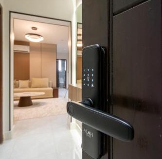 Al-Hamra'a Apartment | المنار ديزاين 13