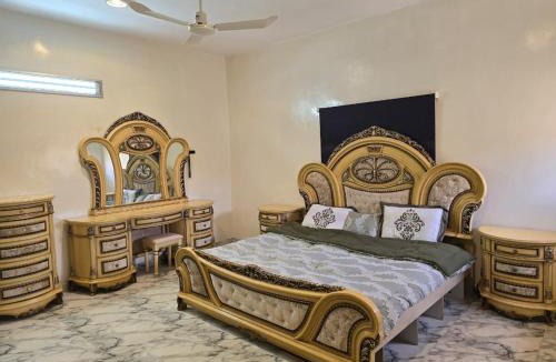 Khamis Mushait House | دور مستقل خمس غرف في خميس مشيط مع حوش وسطوح