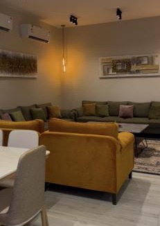 Dhahran Ski Chalet | شالية موج 335