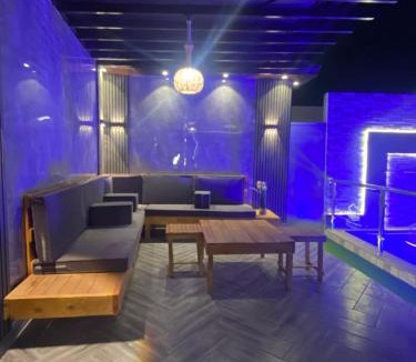 Al Kura Ski Chalet | شالية ميرال 2