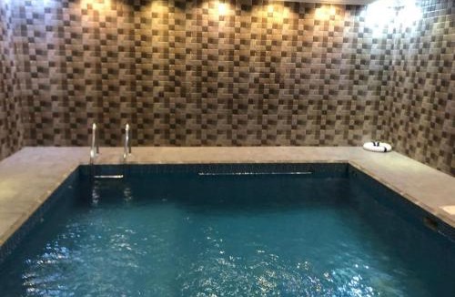 Abha Ski Chalet | شاليهات و فلل كابري رويال