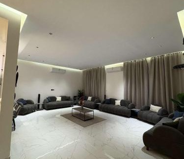 Al Wudayy Ski Chalet | شاليه اند هوم