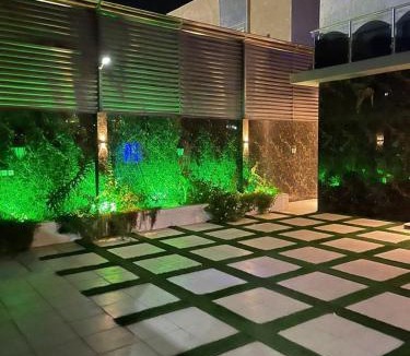 Al Riyadh House | شاليه ريفال VIP