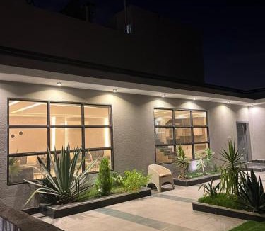 Khamis Mushait Ski Chalet | شاليه لافندر