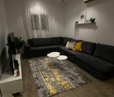 Ar Rass Apartment | شقة جديدة بالرس مع وجود موقف مظلل للسيارة