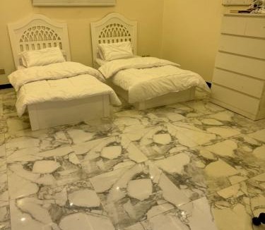 Unaizah House | شقة خاصة بغرفتي نوم ومطبخ وصالة ومجلس