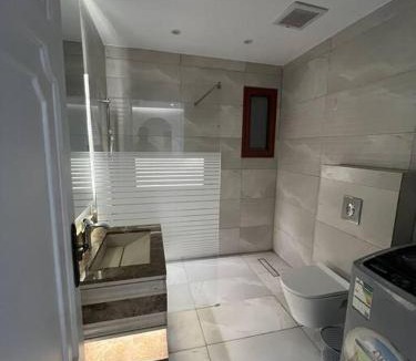 As Salamah Apartment | شقة رووف السلامة بجوار التسوق والمطاعم الحيوية,al salma condo