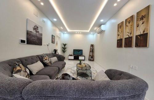 Abha Apartment | شقة فخمة غرفتين وصالة متكاملة قرب لافاندا بارك