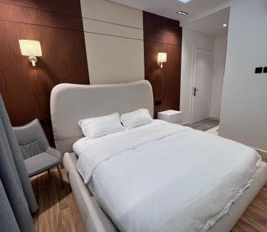 Shaqra Apartment | شقــة فخمـــة