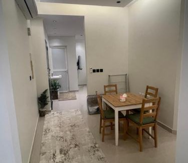 Al Malaz Apartment | شقه4 بالكامل بغرفتين نوم وصاله
