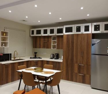 Medina Apartment | طيبة للشقق الفاخرةTaiba Luxury Apartments of 3 Bedrooms 5 minutes to Haram