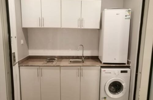 Arar House | غرفة فاخرة مع دورة مياه ومطبخ بحي الضاحية