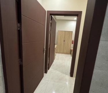 Al Malaz Apartment | غرفة وحمام مفروشة