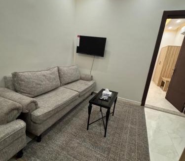 Al Malaz Apartment | غرفة وحمام مفروشة