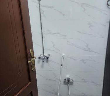 Tabuk Apartment | غرفة وصاله العزام نزل