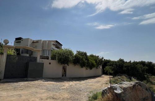 Jirubah Villa | فيلا اورنيلا
