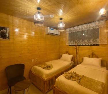 Al Baha Cabin | كوخ خزامى الباحة