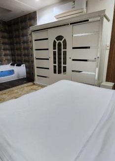 Gurayat Apartment | مؤسسة مقهي حلا ثلاثه لتقديم المشروبات