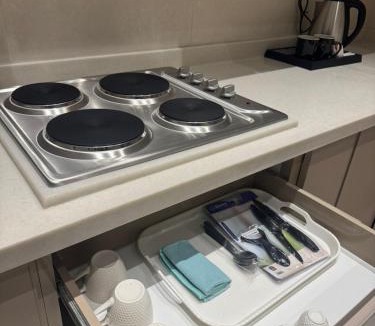 Hera Street Apartment | مرجانة حراء - Hiras Coral غرفتين وصاله ومطبخ فاخره