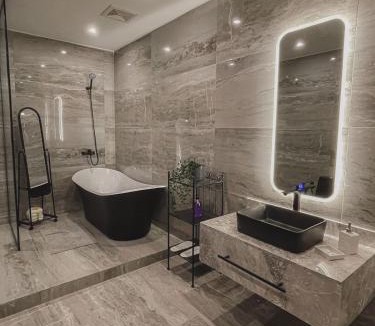 Sakaka Ski Chalet | منتجع أمور
