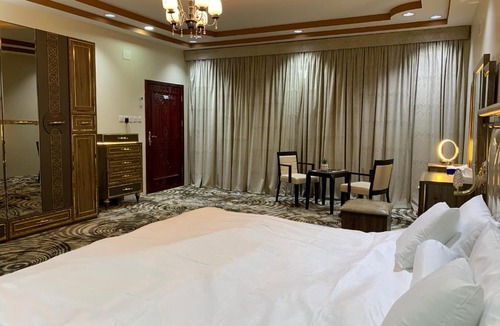 Western Province Ski Chalet | منتجع الفريد