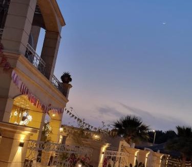 Unaizah Villa | منتجع القصر الأبيض